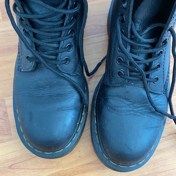 SOLD !Dr. AirWair Martens - Picture 2 of 7